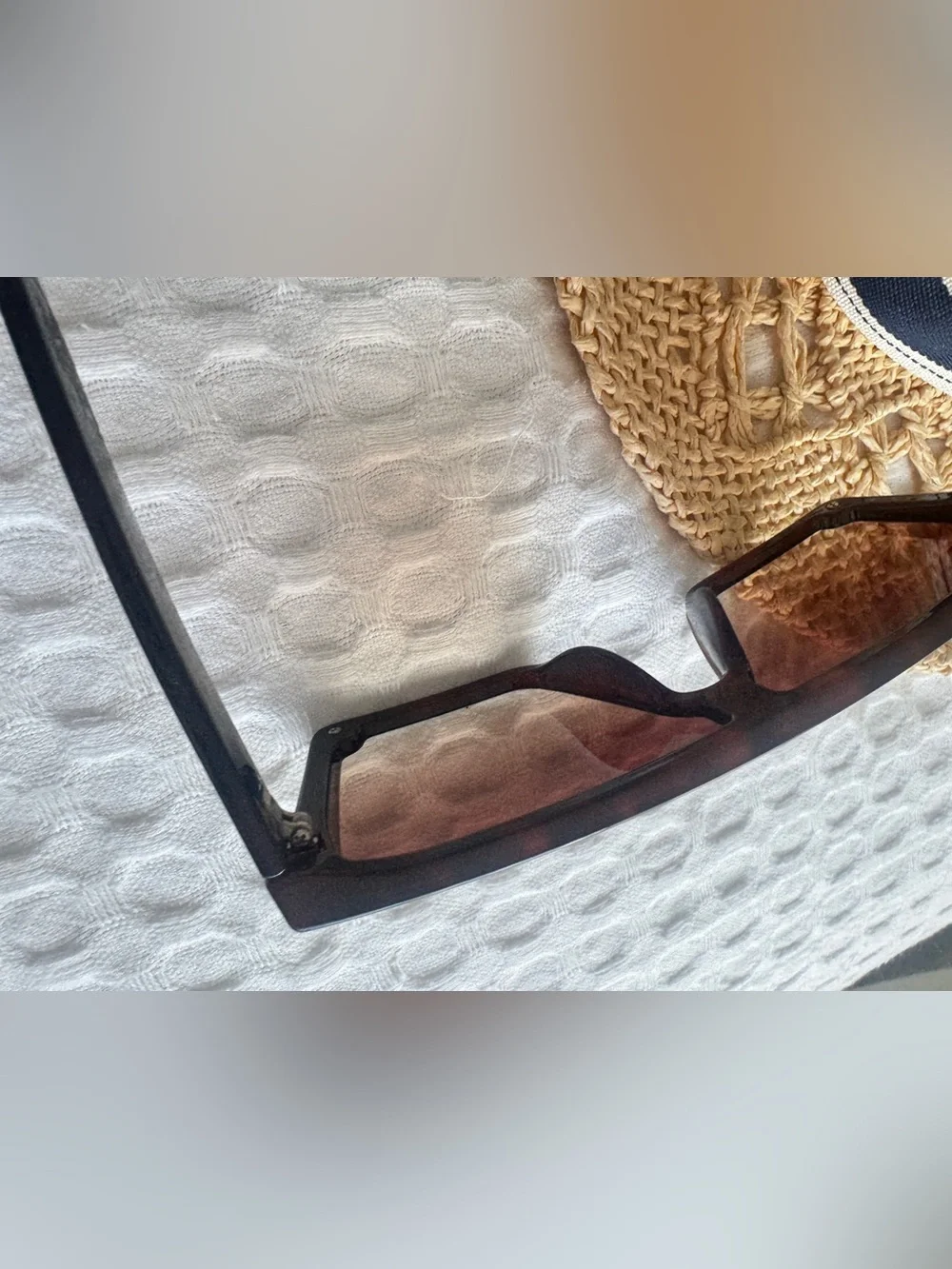 Kurt Geiger Tortoiseshell Shield Sunglasses with Brown Gradient Lenses - Picture 16 of 16